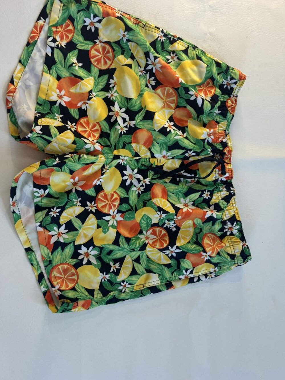 Old Navy Mens Large Citrus Print Swim Trunks Black/Multicolor 100% Polyester Ela